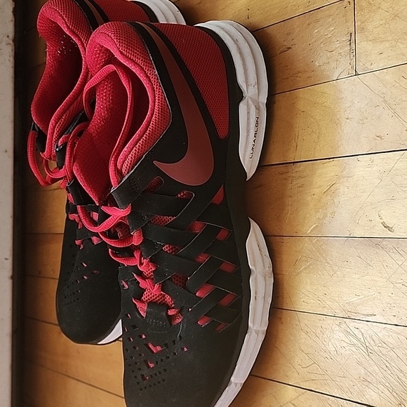 Men's Nike lunar fingertip sneakers size 10.5 wide - Picture 3 of 5